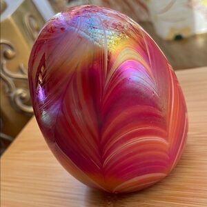 Gibson Iridescent Pink White Glass Art Egg Pulled Feather Paperweight VTG 1988